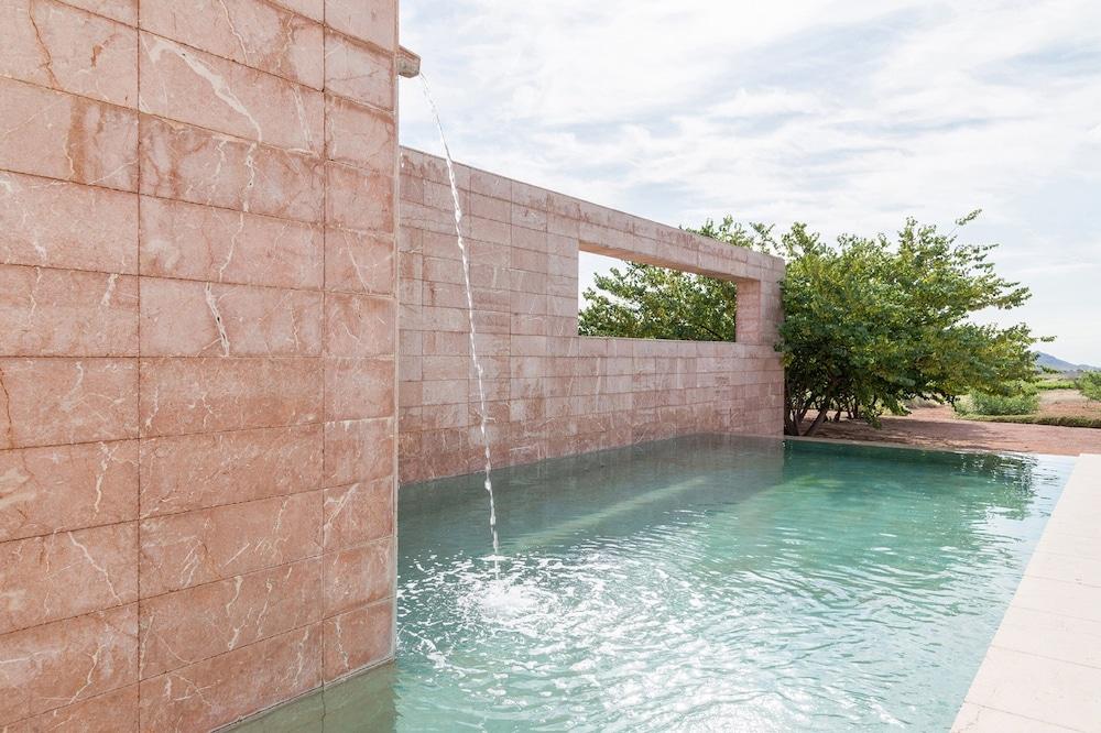 Hotel Spa La Romana, The Originals Relais Exterior photo